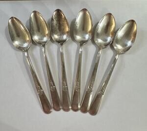 6 Teaspoons Holmes & Edwards Youth International Silverplate Flatware 6 1/8"